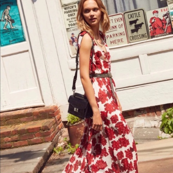 Dresses & Skirts - Women Floral red maxi pleated dress size 0